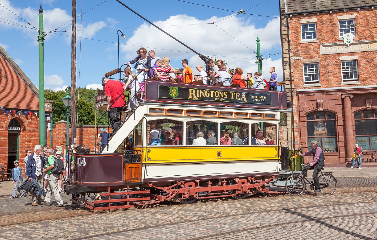 4 Fascinating Educational UK Destinations For School Trips